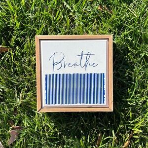 Small decorative item